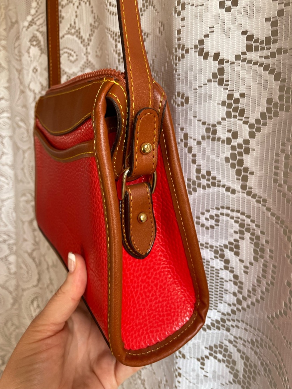 Dooney & Bourke Look Alike Red Pebbled Leather Crossbody Bag - Picture 4 of 16